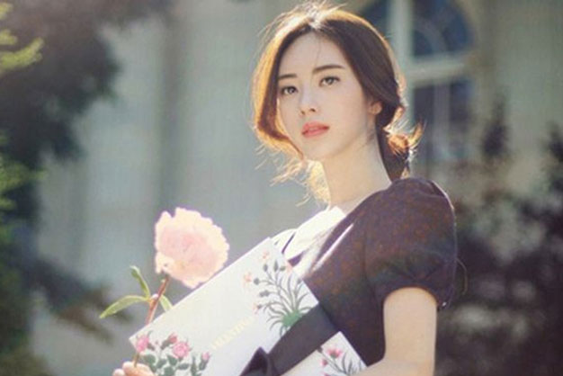 "Mây tầng nào gặp gió tầng đó": Phụ nữ càng khôn ngoan càng giàu khí chất