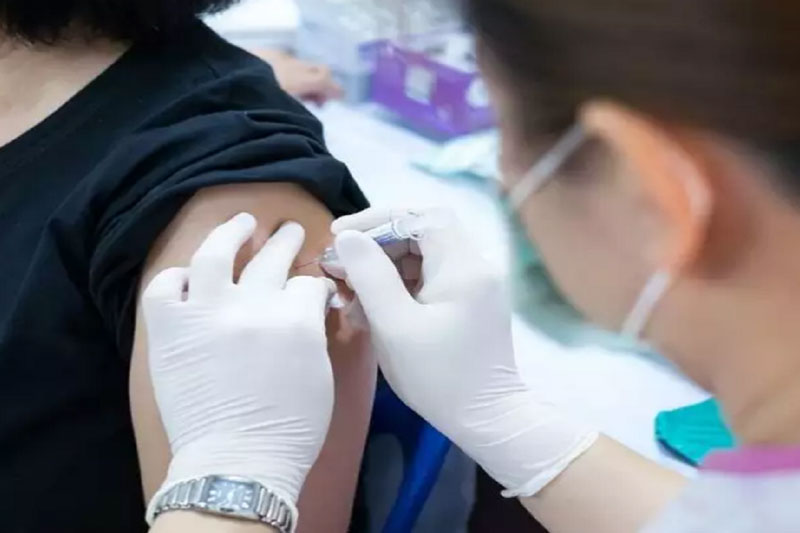 Tiêm vaccine COVID-19 có an toàn cho những người bị bệnh tim?