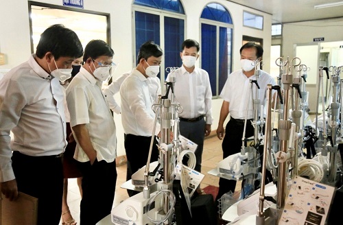 Hội Doanh nhân trẻ hỗ trợ tỉnh Bình Dương thiết bị y tế phòng chống dịch