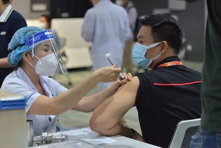 TP Hồ Chí Minh phải tiêm hết vaccine Pfizer, Moderna đã được cấp trước ngày 8/8/2021. (Ảnh: HCDC)