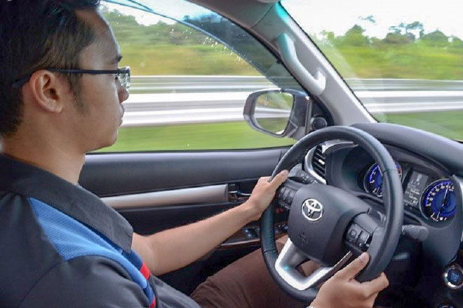 Tài xế cần chú ý giảm tốc độ trong những trường hợp nào?