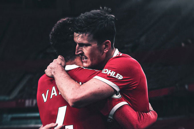 Điểm yếu của hai trung vệ Man United