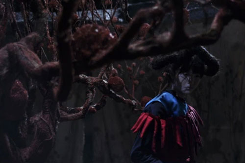 Thực hư truyền thuyết huyết ngải có linh hồn và uống máu người