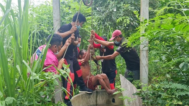 Trượt ngã xuống giếng, người đàn ông gặp hết may mắn này đến may mắn khác, cái cuối cùng mới bất ngờ - Ảnh 5.