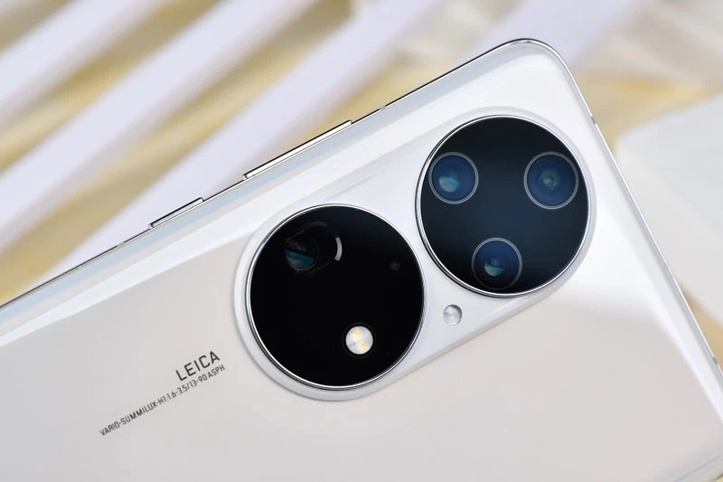 1. Huawei P50 Pro (144 điểm).