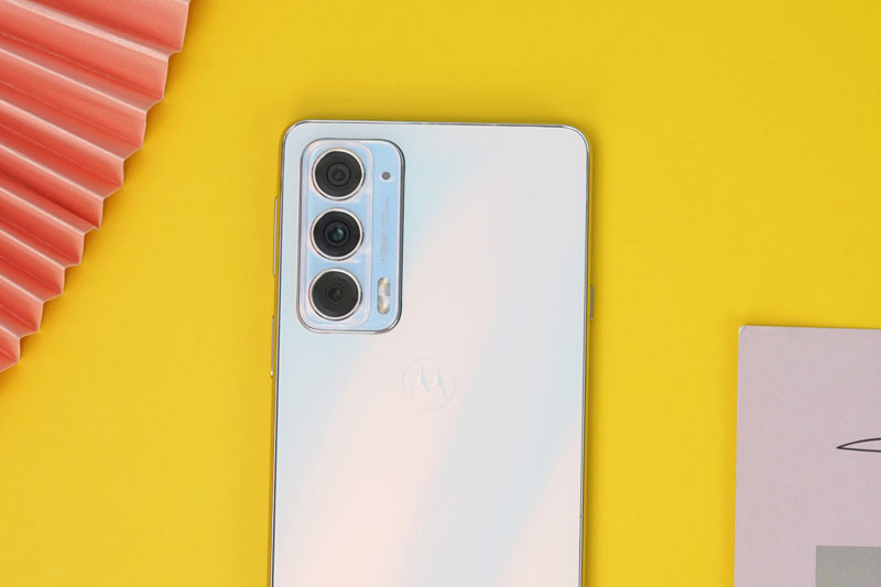 Smartphone chip S778G 5G, màn hình 144Hz, sạc 30W, camera chất lượng, giá hơn 9 triệu