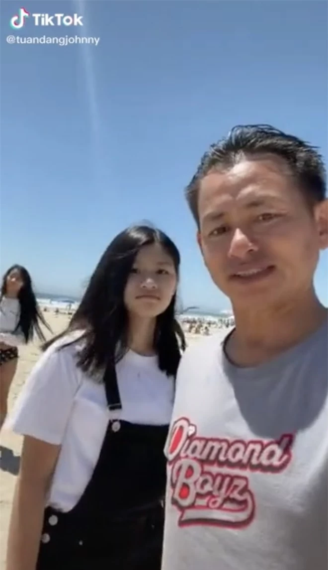 Triệu phú kim cương Johnny Dang lần đầu khoe con gái, nhan sắc của ái nữ gây chú ý - Ảnh 3. Triệu phú kim cương Johnny Dang lần đầu khoe con gái, nhan sắc của ái nữ gây chú ý - Ảnh 3.