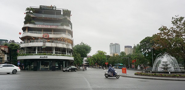 Hà Nội tiếp tục giãn cách xã hội thêm 15 ngày