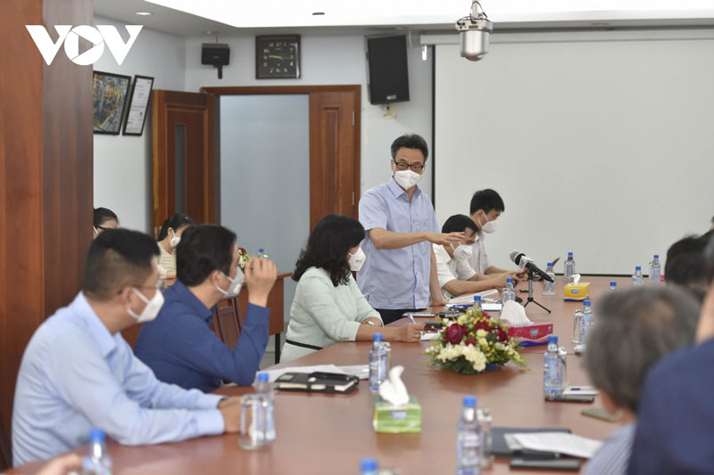 “Tiêm hết vaccine cho người lao động tại những doanh nghiệp sản xuất quan trọng”