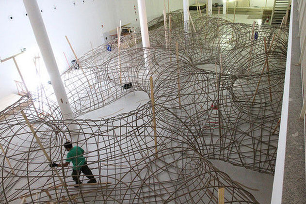 Bị đàm tiếu vì mang phế liệu về chất đầy nhà, vài tháng sau, người đàn ông khiến ai cũng trầm trồ khi nhìn vào thành phẩm