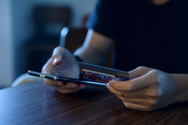 Nhận vài cuộc gọi lạ, người đàn ông mất trắng 1,3 tỷ đồng trong tài khoản chỉ sau 5 giây