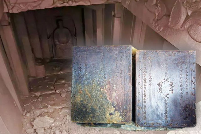 Tìm thấy văn bia trong lăng mộ, chuyên gia nổi giận đùng đùng, chửi bới chủ mộ không thương tiếc: Đúng là kẻ dối trá!