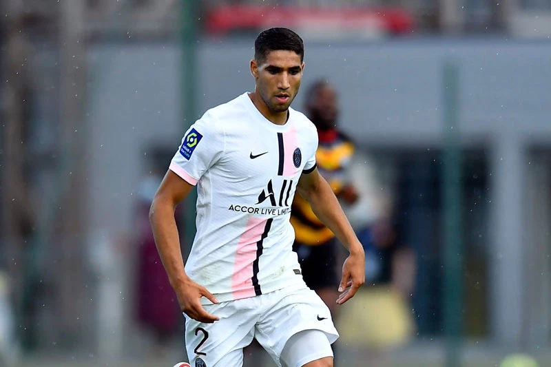 Tiền vệ phải: Achraf Hakimi.