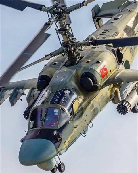 Thông báo của Không quân Nga tại Syria cho biết, lực lượng này vừa điều Ka-52 làm nhiệm vụ ngăn chặn sự xâm nhập trái phép của một chiếc máy bay không người lái (UAV) Mỹ vào khu vực do Nga kiểm soát tại phía Bắc Syria. Khi xuất kích làm nhiệm vụ, chiếc Ka-52 được trang bị đầy đủ vũ khí, trong đó có cả tên lửa không đối không. Tuy nhiên, nguồn tin này không cho biết đó là loại vũ khí nào và diễn biến của vụ ngăn chặn với UAV Mỹ.