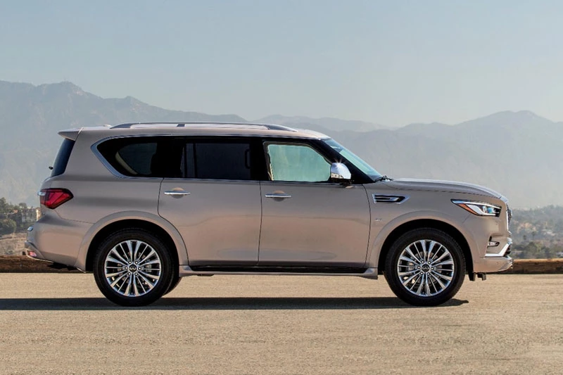 Infiniti QX80.