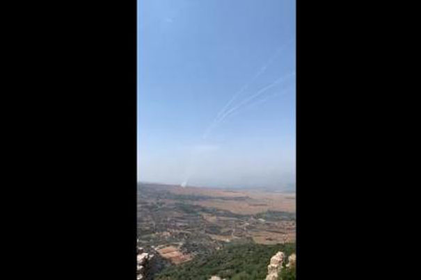 Iron Dome lập công hiếm trong trận mưa roket từ Lebanon