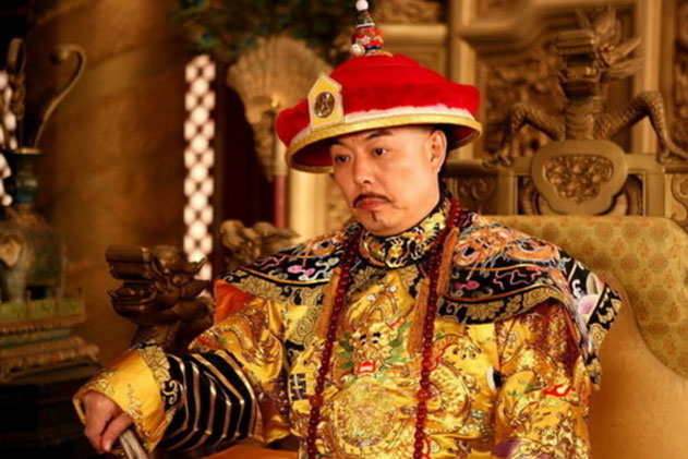 Càn Long mắc bệnh lạ, thái y chẩn bệnh xong ngại không nói gì, bất đắc dĩ kê đơn: Xin hãy ở cùng Hoàng hậu 100 ngày