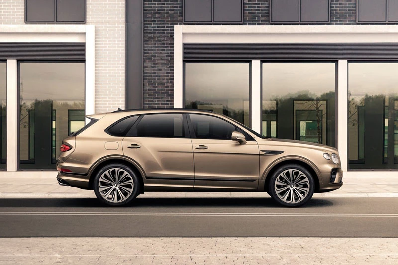 2. Bentley Bentayga.