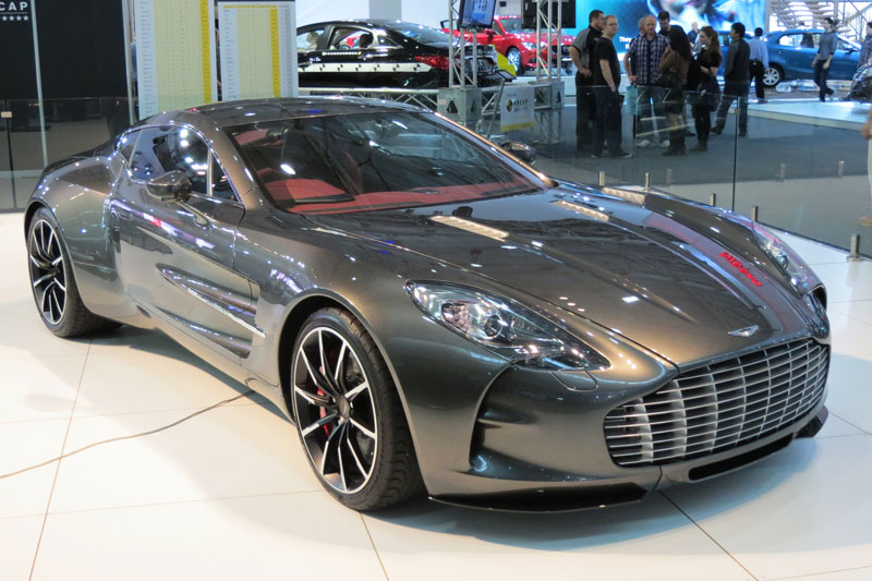 5. Aston Martin One-77 (giá: 1,5 triệu USD).
