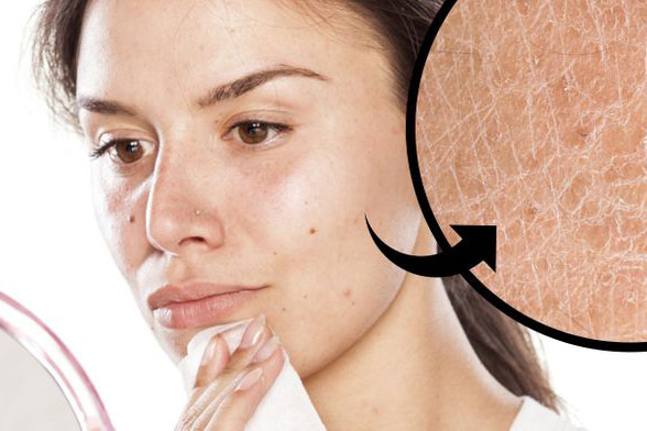 Khăn giấy tẩy trang có thể âm thầm tàn phá làn da của người dùng