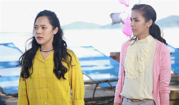 Sáng dậy thấy cổ tay chị chồng bầm tím, tôi chua chát nhận ra mình là nguyên nhân gián tiếp khiến chị bị dằn vặt mỗi đêm - Ảnh 1. Sáng dậy thấy cổ tay chị chồng bầm tím, tôi chua chát nhận ra mình là nguyên nhân gián tiếp khiến chị bị dằn vặt mỗi đêm - Ảnh 1.
