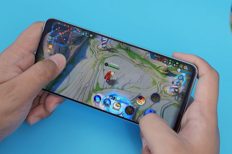 Test khả năng chơi game của Oppo Reno6 5G