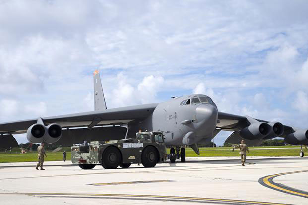 Drive: Mỹ chỉ cần B-52 cũ cũng đủ buộc Nga ngồi im