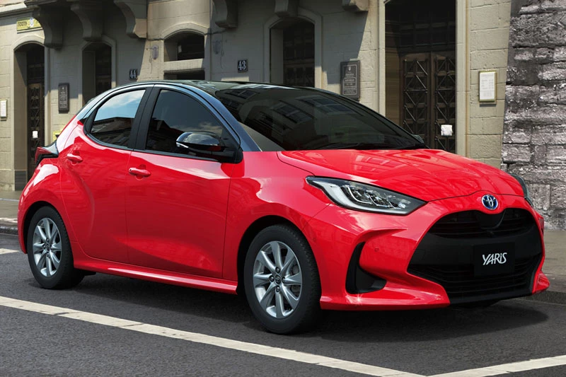 1. Toyota Yaris (doanh số: 23.200 chiếc).