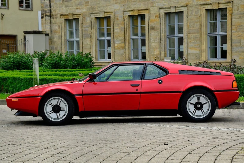 7. BMW M1.