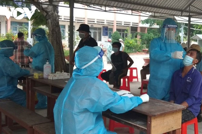 Tiền Giang phát hiện 400 ca dương tính với SARS-CoV-2 tại 6 doanh nghiệp “3 tại chỗ”