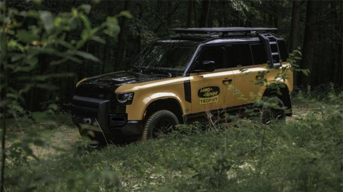 Cận cảnh Land Rover Defender Trophy đậm chất phiêu lưu 10