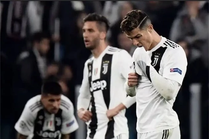 Juventus sẽ khó có thể cạnh tranh chức vô địch mùa tới nếu vẫn thi đấu như đêm qua