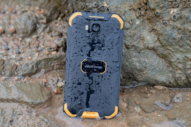 Cận cảnh smartphone ‘nồi đồng cối đá’, pin 4.000 mAh, giá rẻ không tưởng