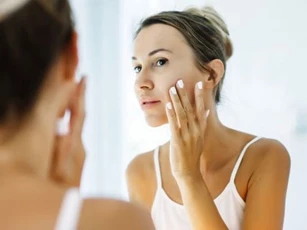 Ngăn ngừa mụn hiệu quả với 5 mẹo đơn giản