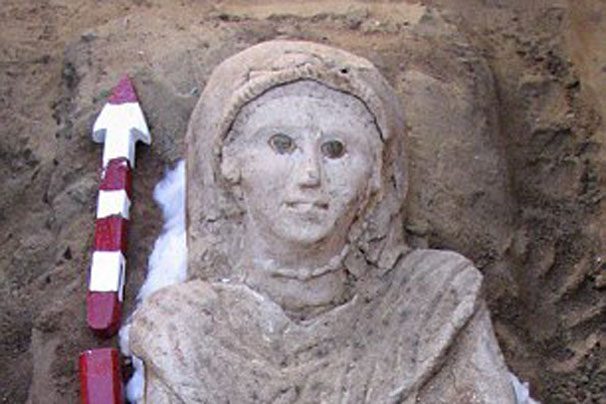 Phát hiện "xác ướp" người phụ nữ, các nhà khoa học sửng sốt khi thấy đôi mắt không tròng trắng mở trừng trừng trông rùng rợn đến lạ, sự thật là gì?