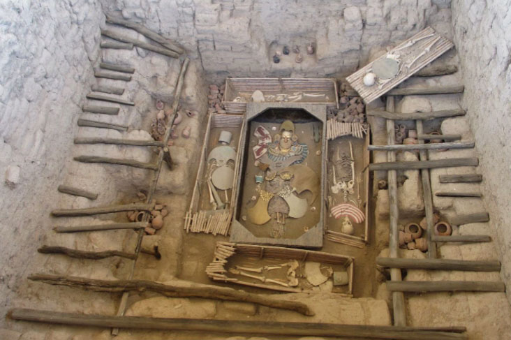 Lăng mộ quý giá trong thung lũng được đội khảo cổ bảo vệ bằng súng: Quy mô không kém gì lăng Tần Thủy Hoàng!