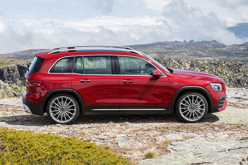 Mercedes-AMG GLB 35 4MATIC 2021 giá 2,690 tỷ tại Việt Nam có gì nổi bật?