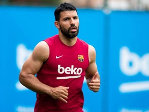 Barca chỉ bán Aguero nếu có đội trả tiền