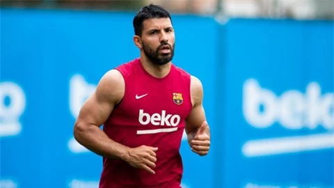 Barca chỉ bán Aguero nếu có đội trả tiền