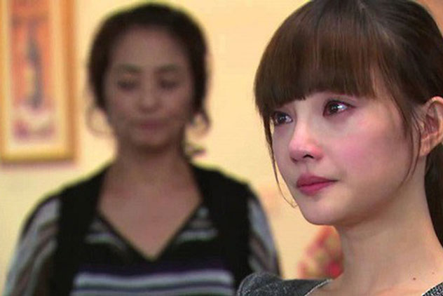 "Cứ để nó đi, chưa đến 1 tháng sẽ phải tự tìm về thôi", 1 tháng sau con dâu gửi bưu phẩm đến, cả nhà chồng hoảng loạn