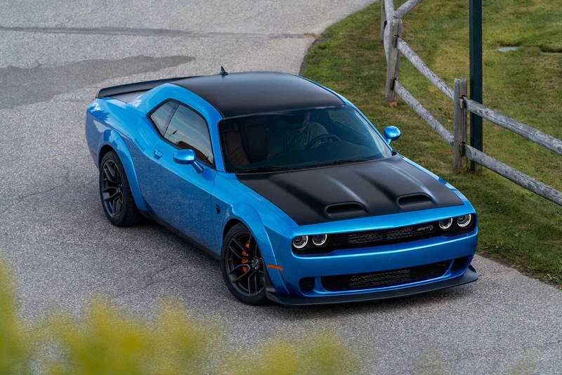 3. Dodge Challenger (doanh số: 31.688 chiếc, chiếm 8,5% thị phần).