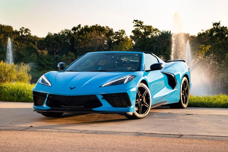 5. Chevrolet Corvette (doanh số: 16.053 chiếc, chiếm 4,3% thị phần).