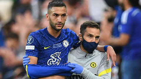 Ziyech chấn thương sau khi ghi bàn cho Chelsea