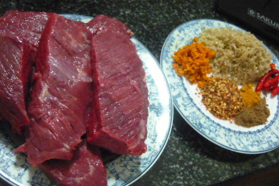 Tự làm thịt bò khô thơm ngon, an toàn ngay tại nhà