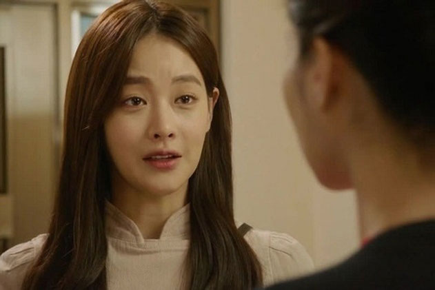 Nghỉ việc để chăm mẹ chồng nhưng vẫn bị chồng bỏ, 1 năm sau gặp lại, con dâu thảng thốt không nói nên lời