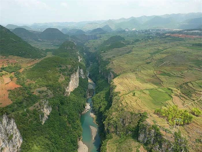 10 hẻm núi kỳ vĩ của Trung Quốc, xứng danh kiệt tác của tạo hóa 9