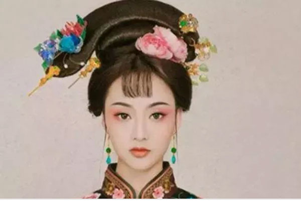 Vị phi tần lúc sinh thời được cả Ung Chính và Càn Long Đế hết mực yêu thương, cuối đời đưa ra quyết định khiến hậu nhân đau đầu lý giải