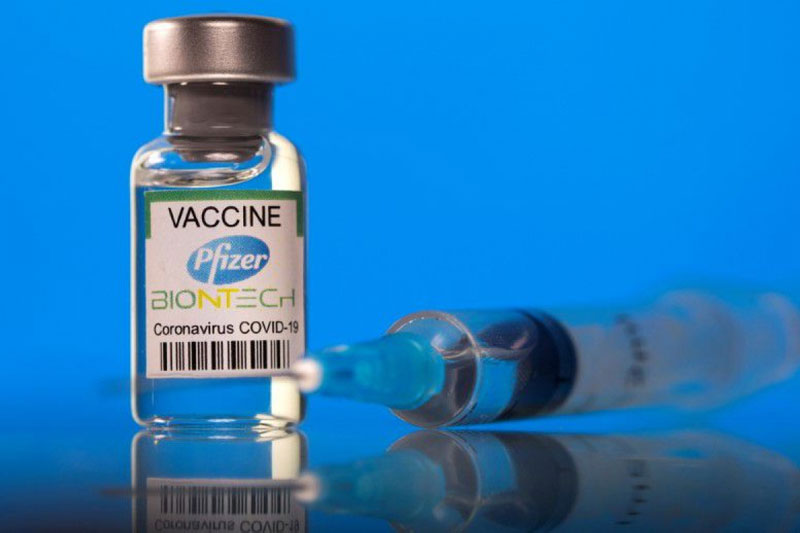 Mỹ “bật đèn xanh” tiêm mũi vaccine COVID-19 thứ ba cho người có hệ miễn dịch yếu