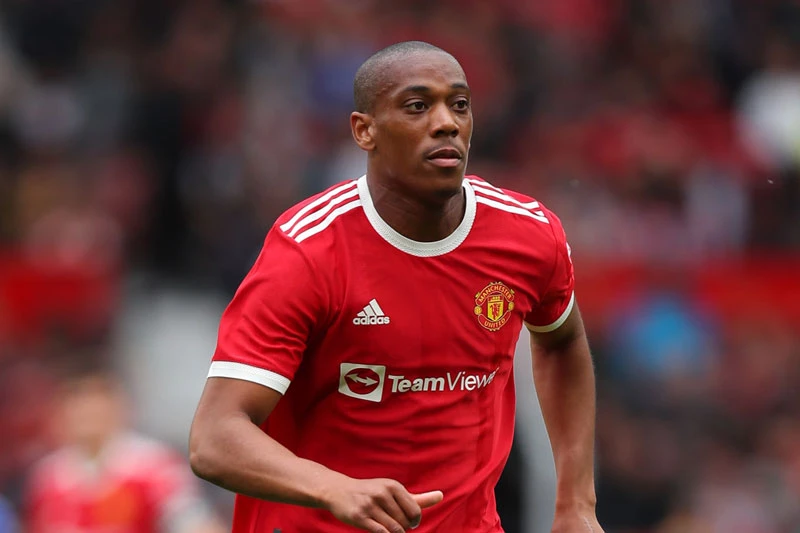 8. Anthony Martial (Man Utd, 250.000 bảng/tuần).