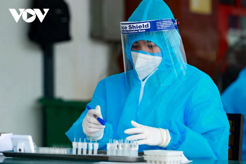 Hà Nội có thêm 24 ca nhiễm SARS-CoV-2, trong đó có 11 ca ngoài cộng đồng